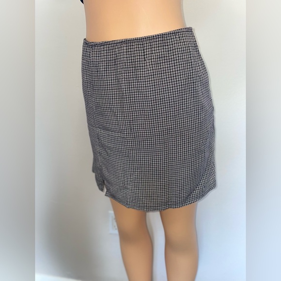 AMERICAN EAGLE SKIRT SIZE S NEVER WORN - Picture 2 of 9